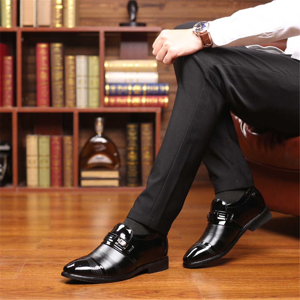 Chaussures montantes noires po - Sewing Production avis et prix